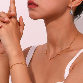 Mona Heart Necklace