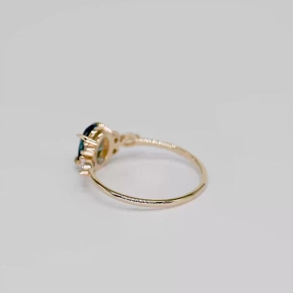 Oval Sapphire Vintage Ring | 925 Silver