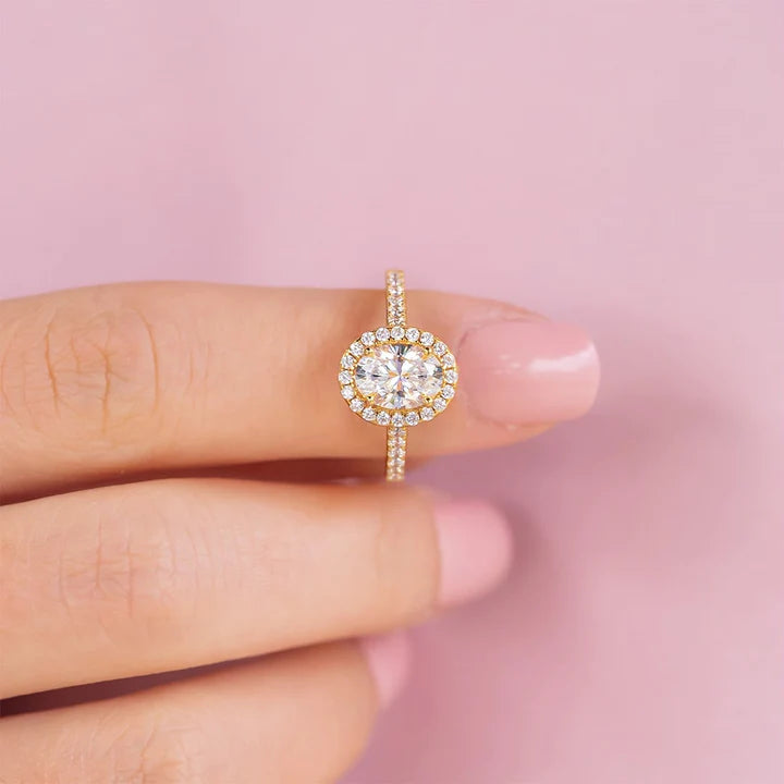 The Oval Cut - Vintage Ring